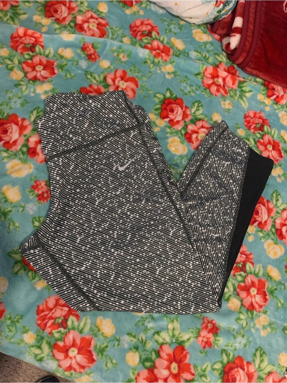 Nike Pixel Print Workout Yoga Pants With Black Inserts